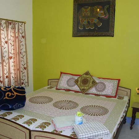Hotel Tulsi Palace Pushkar Bagian luar foto