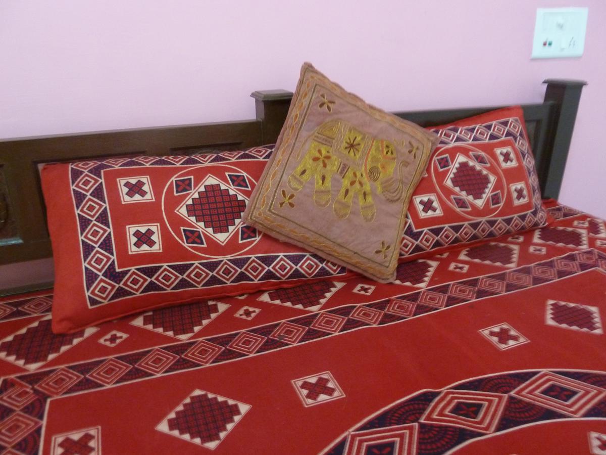 Hotel Tulsi Palace Pushkar Bagian luar foto