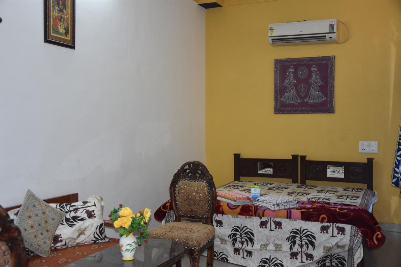 Hotel Tulsi Palace Pushkar Bagian luar foto