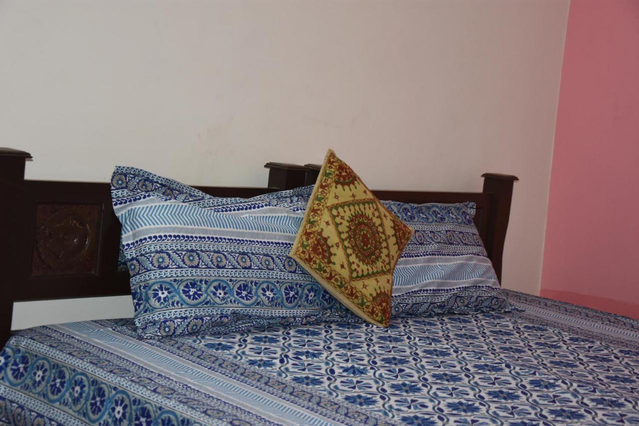 Hotel Tulsi Palace Pushkar Bagian luar foto