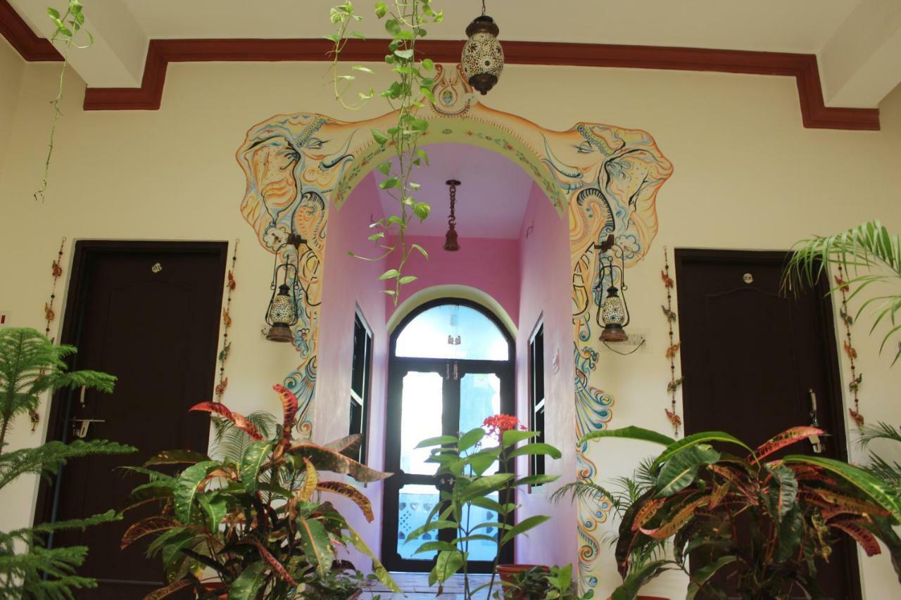 Hotel Tulsi Palace Pushkar Bagian luar foto